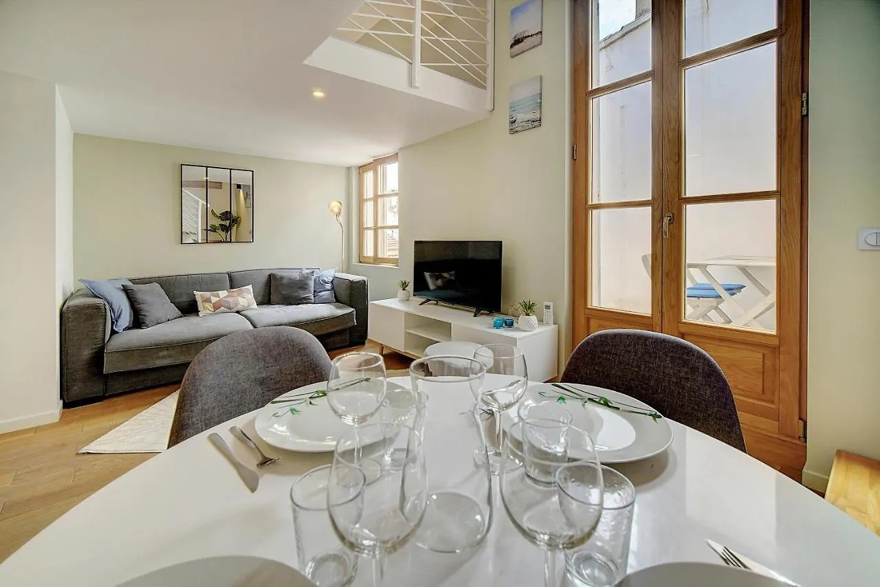 Mimosa-200M Plage-4Minpalais-Verriere Cote D'Azur Apartment Cannes France