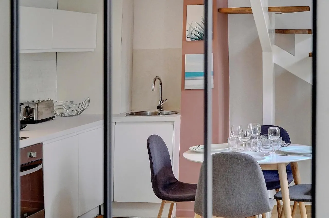 Mimosa-200M Plage-4Minpalais-Verriere Cote D'Azur Apartment Cannes