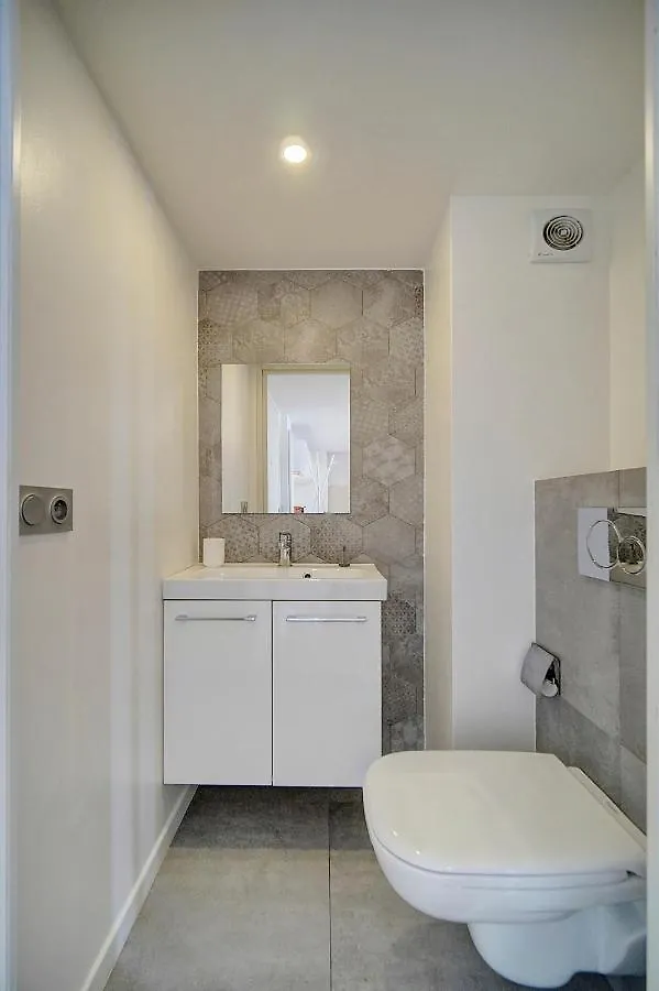 Mimosa-200M Plage-4Minpalais-Verriere Cote D'Azur Apartment Cannes